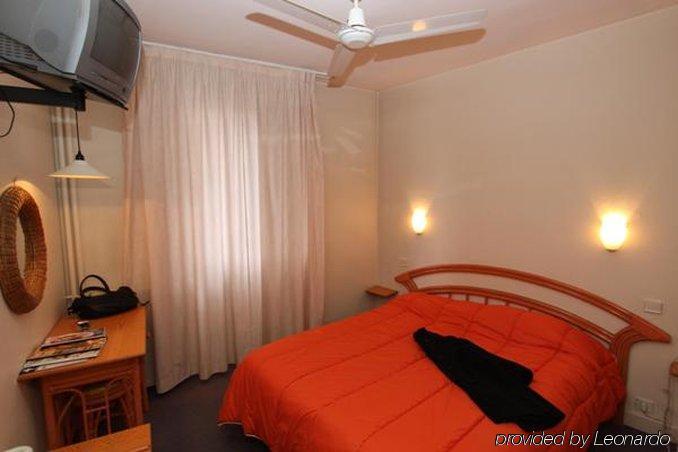 Garden Hotel Toulouse Room photo